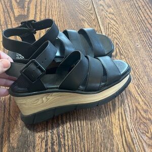 Sorel Joanie Women's Black Platform Sandals